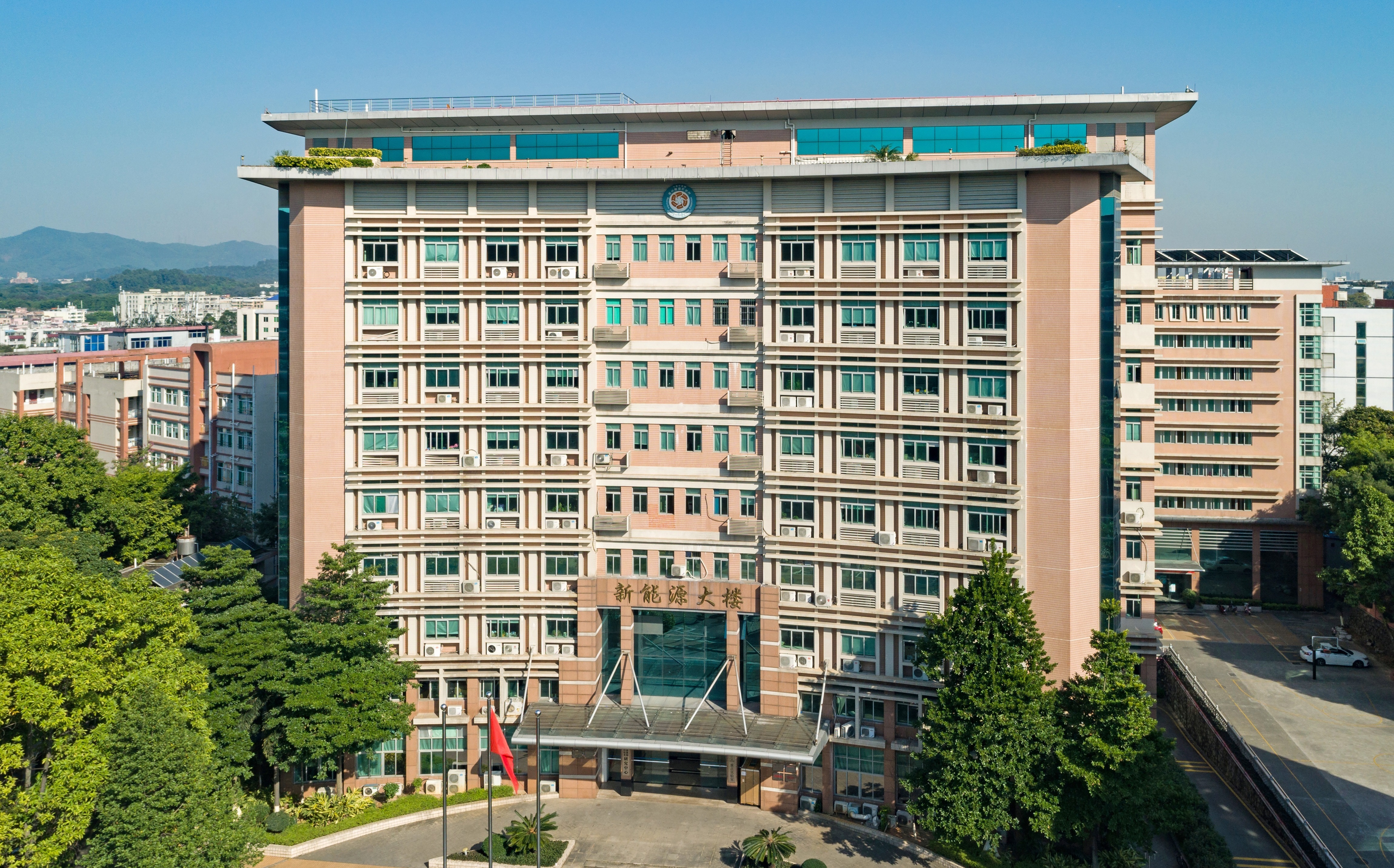 广东省委副书记、省长孟凡利调研广州能源所